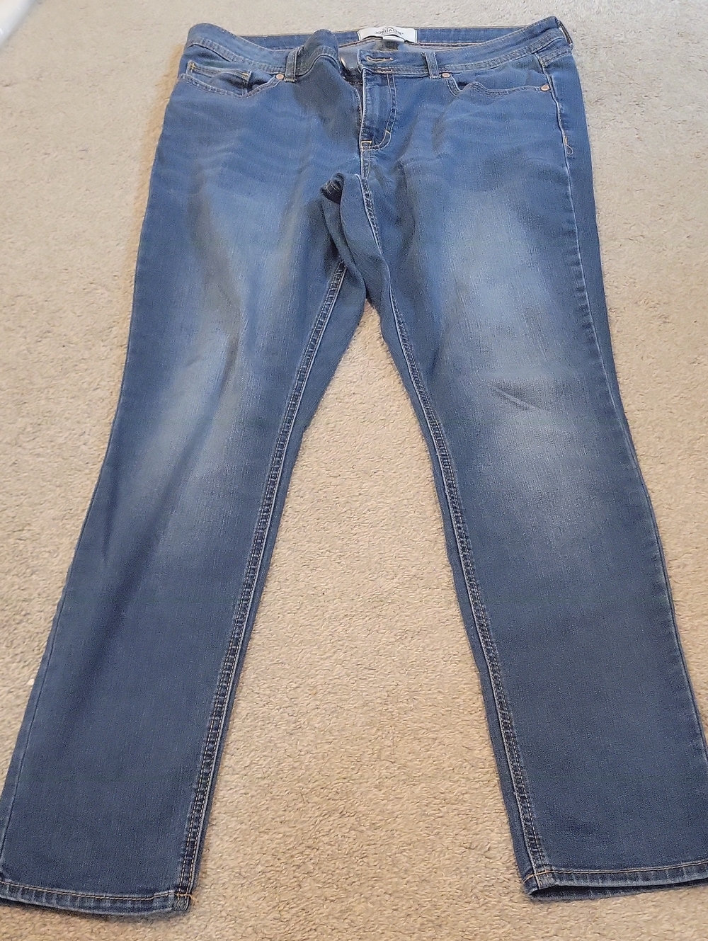 Jordache Women's Faded Blue Straight-Leg Jeans